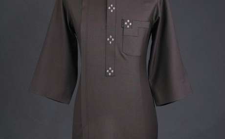 African Elegance: Uber Brown Senator Kaftan Featuring Star-Connected Front Flap