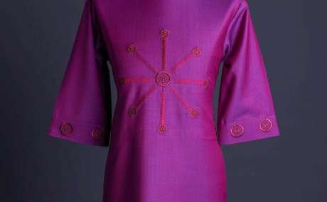 Royal Threads: Traditional Magenta Kaftan with Red Accents
